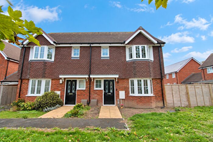 3 Bedroom Semi-Detached House For Sale In Gap Road, Margate, CT9