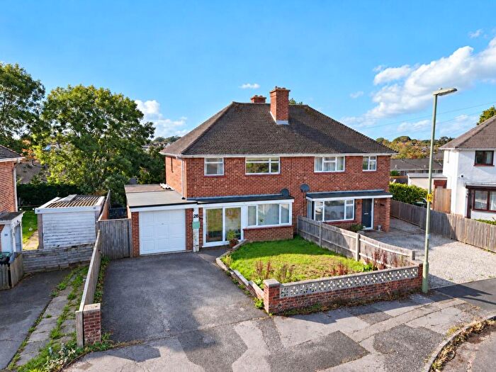 3 Bedroom Semi-Detached House For Sale In Queen Elizabeth Avenue, Lymington, SO41