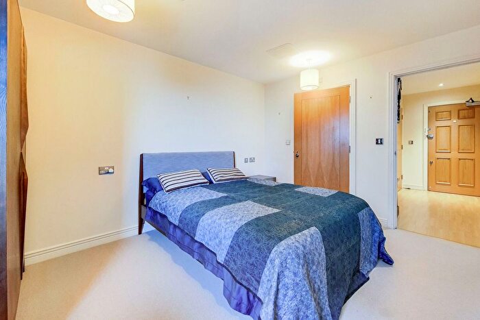 2 Bedroom Flat To Rent In Tideslea Tower, Thamesmead, London, SE28