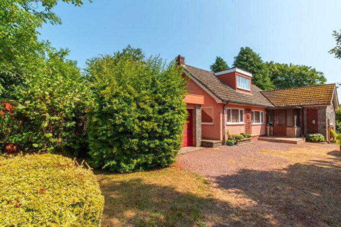 4 Bedroom Detached House For Sale In Winters Lane, Redhill, BS40