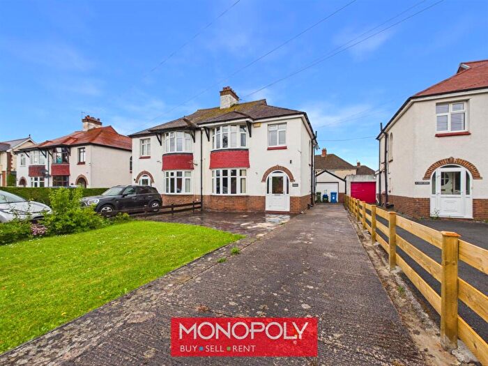 3 Bedroom Semi-Detached House For Sale In Ruthin Road, Denbigh, LL16