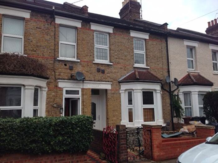 Studio To Rent In Lansdowne Road, Hounslow, Middlesex, TW3