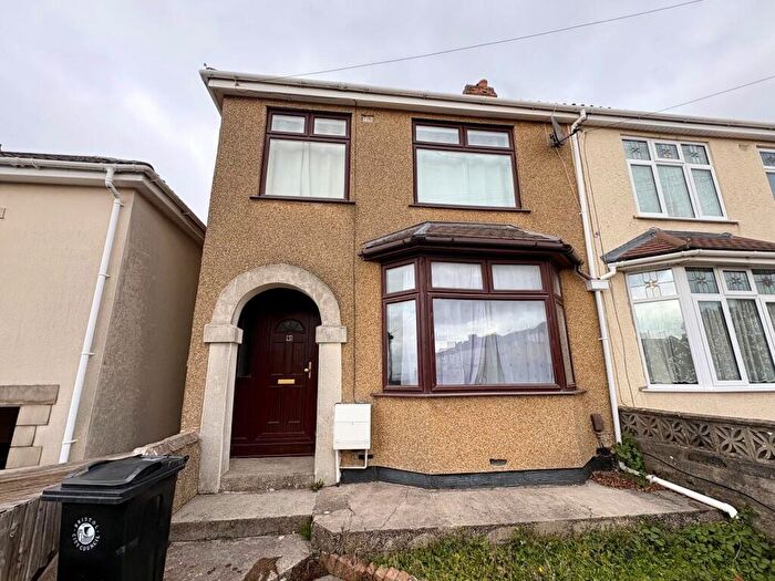 3 Bedroom Semi-Detached House To Rent In King Johns Road, Bristol, BS15