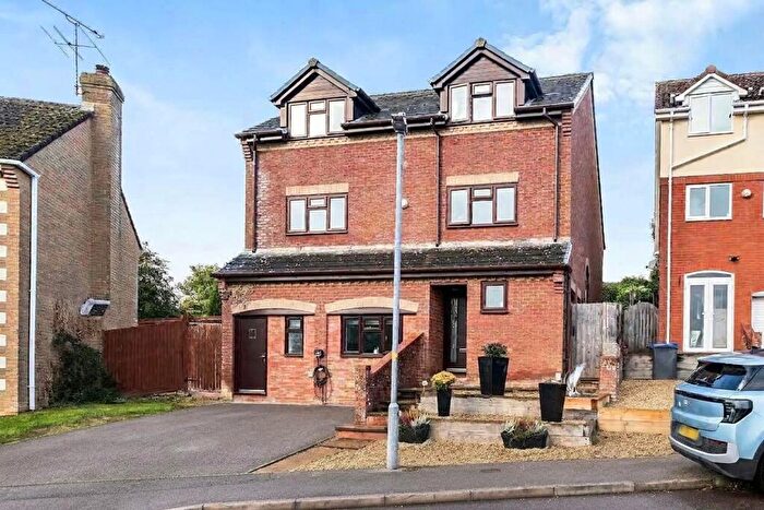 5 Bedroom Detached House For Sale In Cygnet Drive, Durrington, SP4