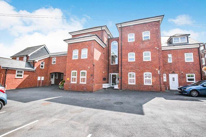 2 Bedroom Flat For Sale In Fairfield Mansions, Alphington Road, EX2