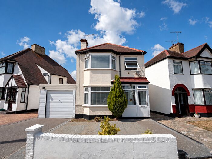 3 Bedroom House For Sale In St. Lukes Road, Southend-on-Sea, Essex, SS2