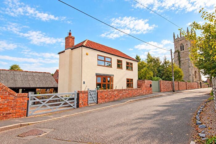 4 Bedroom Detached House For Sale In Church Road, Laughton, DN21