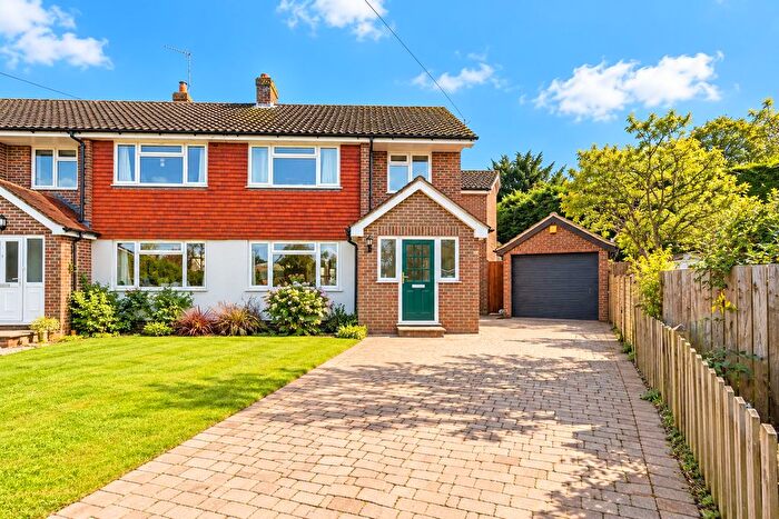 4 Bedroom Semi-Detached House For Sale In Pell Close, Wadhurst, East Sussex, TN5
