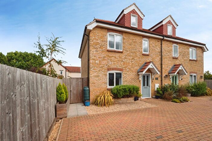 3 Bedroom Semi-Detached House For Sale In Woodsford Road, Crossways, Dorchester, DT2