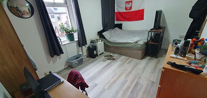 4 Bedroom Terraced House To Rent In Llantrisant Street, Cardiff, CF24