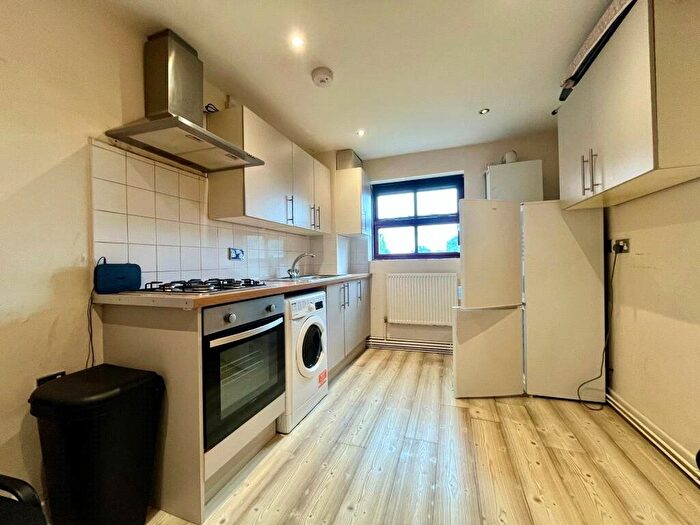 4 Bedroom Flat To Rent In Rhyl Street, London, NW5