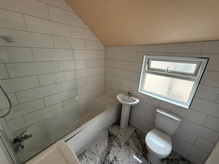4 Bedroom Terraced House To Rent In Caerphilly Road, Cardiff, CF14