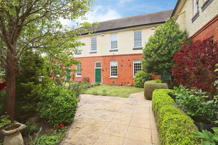3 Bedroom Terraced House For Sale In Newman Road, Devizes, SN10