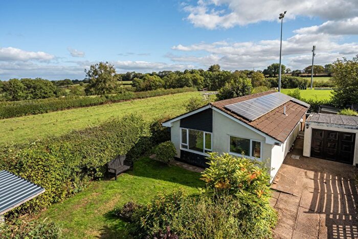 2 Bedroom Detached Bungalow For Sale In Apple Tree Close, Witheridge, Tiverton, EX16