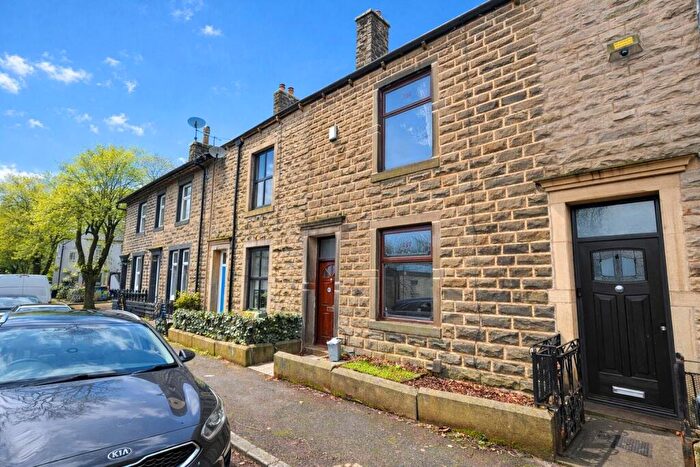3 Bedroom Terraced House For Sale In Thornfield Avenue, Rossendale, Lancashire, BB4