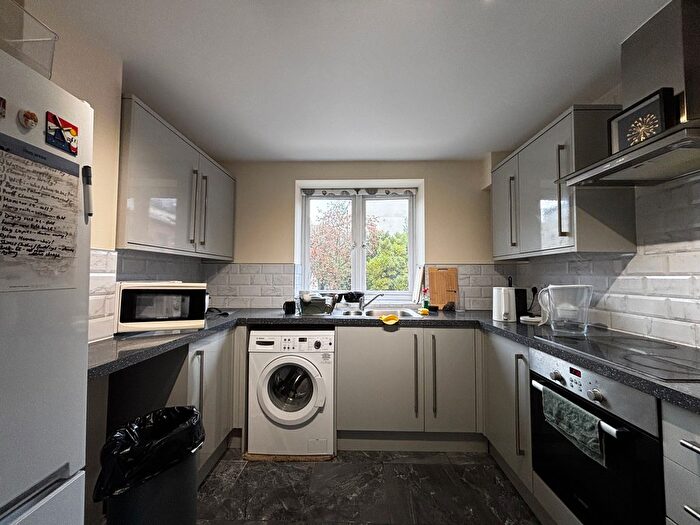 2 Bedroom Flat To Rent In West Street, St. Philips, Bristol, BS2