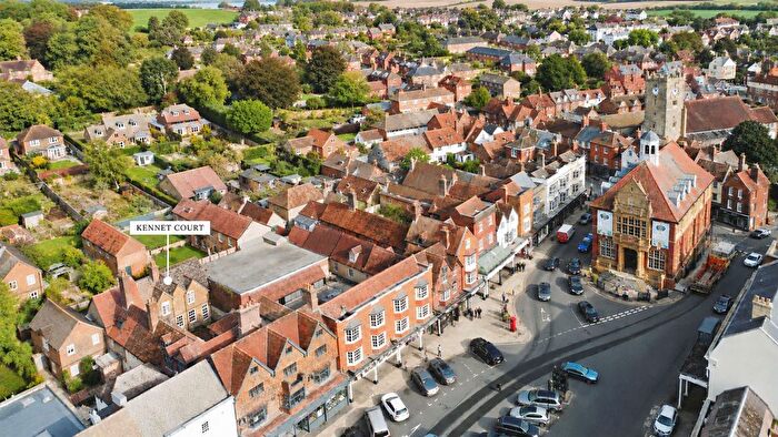 3 Bedroom Terraced House For Sale In High Street, Marlborough, SN8