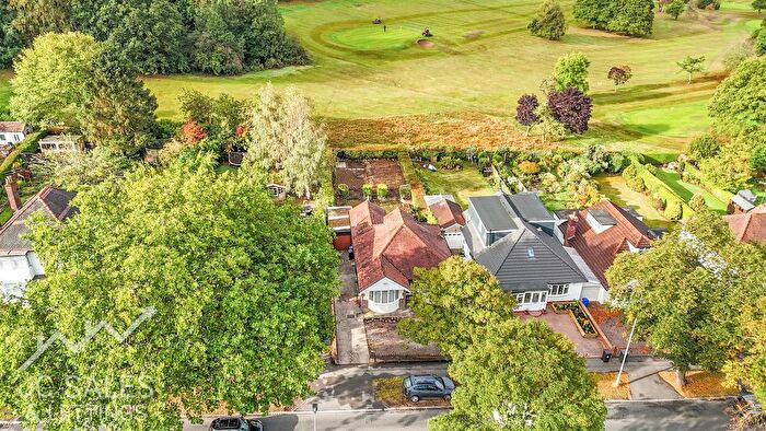 3 Bedroom Detached Bungalow For Sale In Bocking Lane, Sheffield, S8