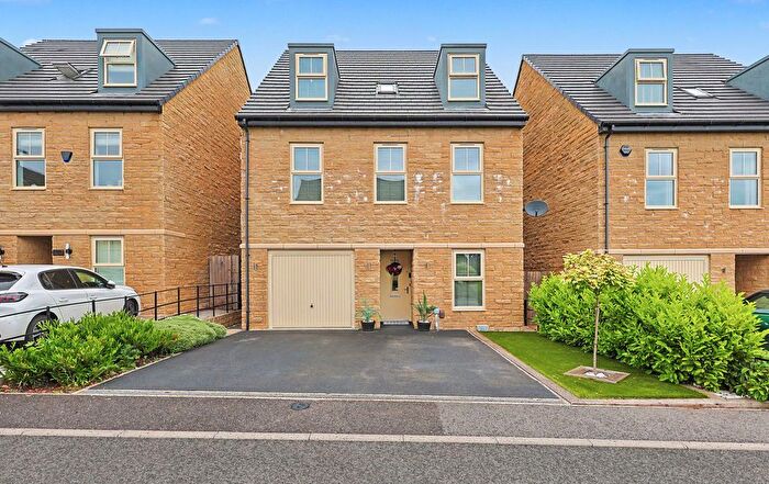 5 Bedroom Detached House For Sale In Hulford Drive, Dunston, Chesterfield, S41