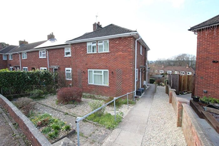 3 Bedroom Property To Rent In Harrowby Close, Tiverton, EX16