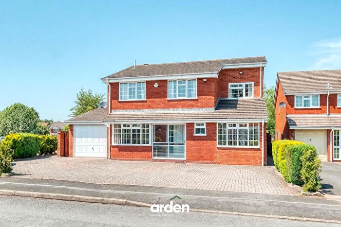 4 Bedroom Detached House For Sale In Stonebow Avenue, Solihull, B91