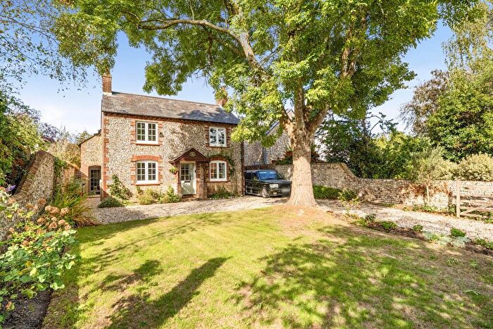 3 Bedroom Detached House For Sale In The Street, Walberton, BN18