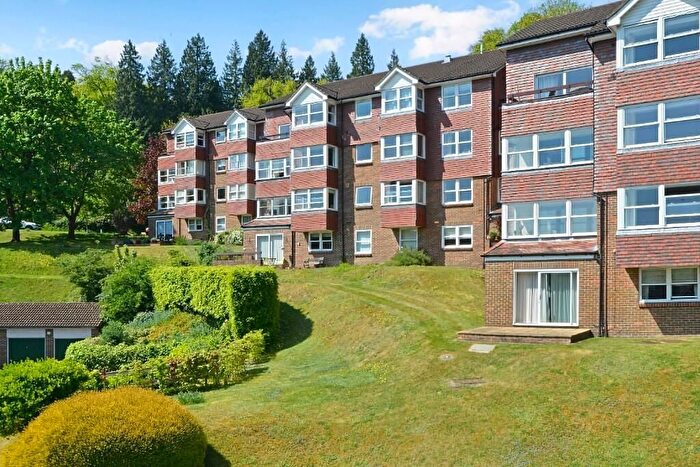 1 Bedroom Flat For Sale In Rookwood Court, Portsmouth Road, Guildford, GU2