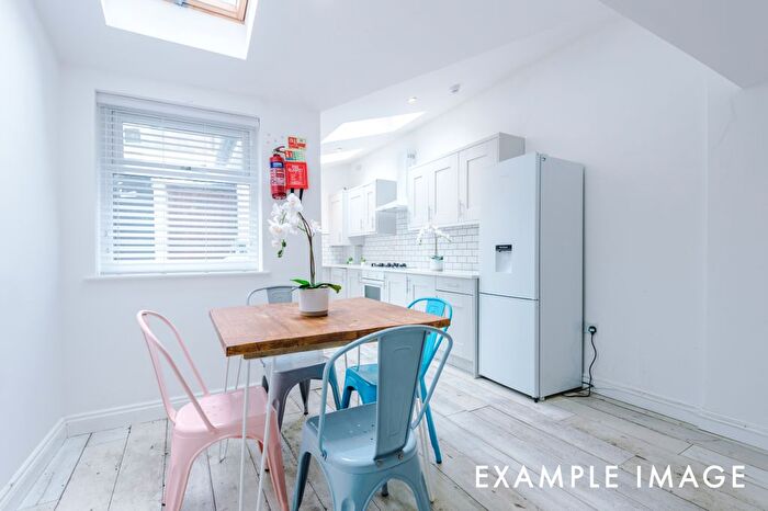 5 Bedroom Property To Rent In Gladstone Terrace, Lancaster, LA1