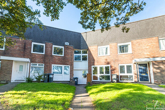2 Bedroom Apartment To Rent In Six Acres, Quinton, Birmingham, B32