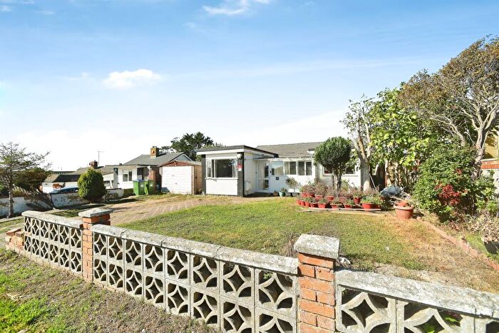 4 Bedroom Detached Bungalow For Sale In Telscombe Cliffs Way, Telscombe Cliffs, Peacehaven, BN10