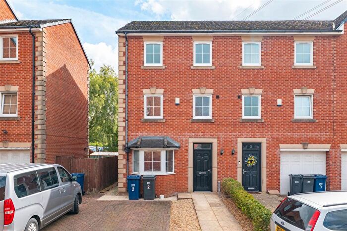 5 Bedroom Town House To Rent In Tramway Lane, Bamber Bridge, Preston, PR5