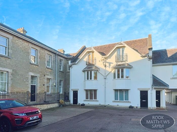 3 Bedroom Town House For Sale In Lanesborough Court, Newcastle Upon Tyne, NE3