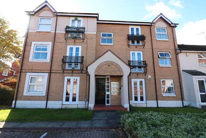 2 Bedroom Apartment To Rent In Howdale Road, Hull, HU8