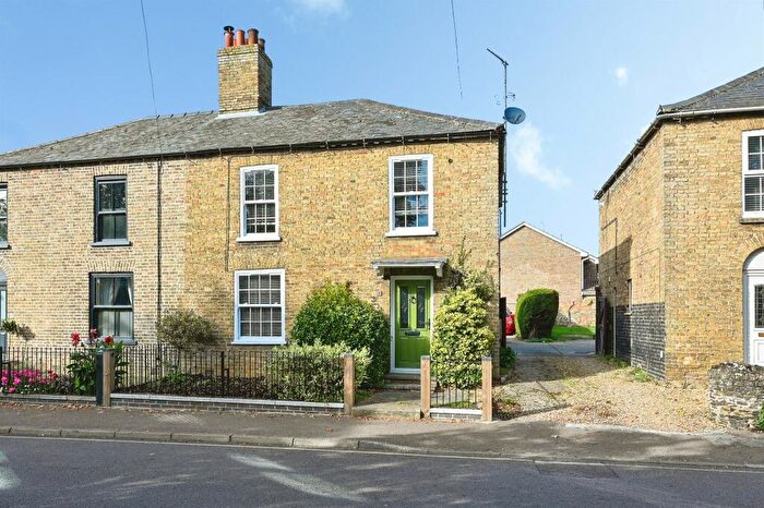 4 Bedroom Semi-Detached House For Sale In Railway Road, Downham Market, PE38