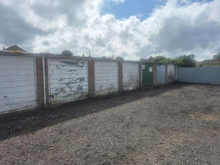 Garage / Parking To Rent In Station Road, Gillingham, Kent, ME8