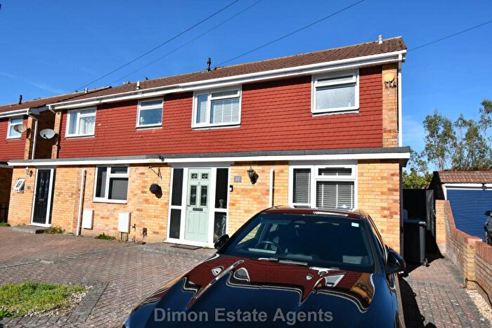 4 Bedroom Semi-Detached House For Sale In Exmouth Road, Elson, PO12