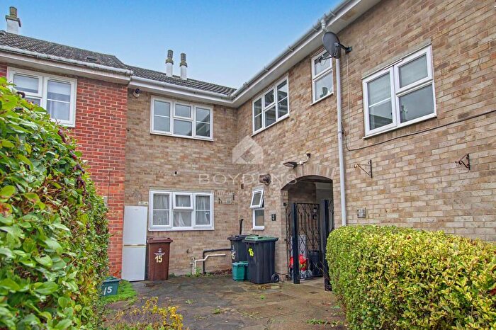 2 Bedroom Maisonette To Rent In Balfe Court Colchester, CO4