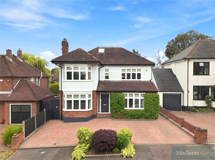 5 Bedroom Detached House For Sale In Brook Rise, Chigwell, Essex, IG7