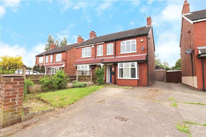 3 Bedroom Semi-Detached House To Rent In Messingham Road, Scunthorpe, DN17