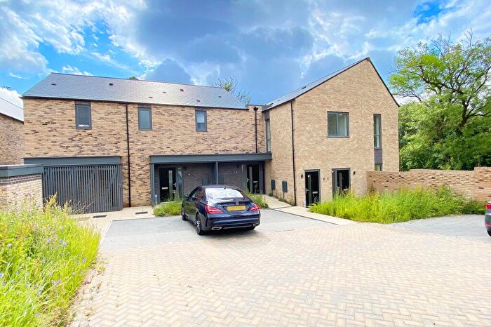 2 Bedroom Flat To Rent In Lindley Mews, Harrogate, HG3