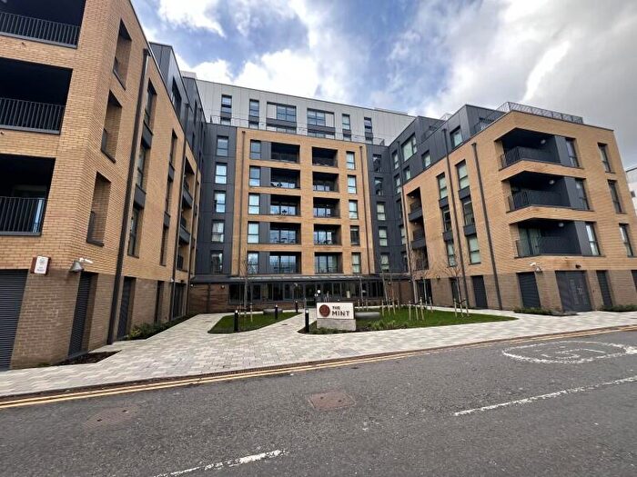 2 Bedroom Apartment To Rent In The Mint, Guildford, GU1
