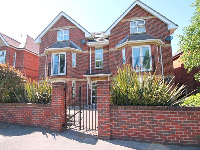 2 Bedroom Apartment To Rent In Belle Vue Road, Southbourne, Bournemouth, BH6