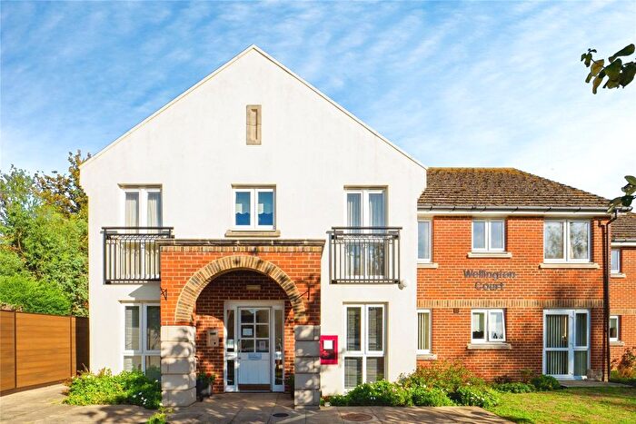 1 Bedroom Flat For Sale In Wellington Court (Deal), Deal, CT14