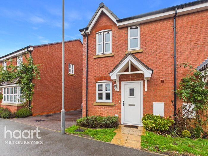 2 Bedroom Semi-Detached House For Sale In Boundary Road, Buckingham, MK18