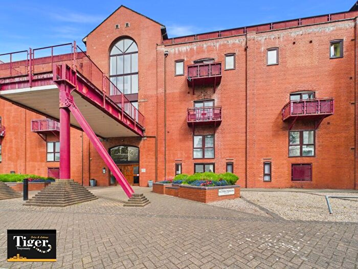 1 Bedroom Apartment For Sale In Navigation Way, Ashton-on-ribble, PR2