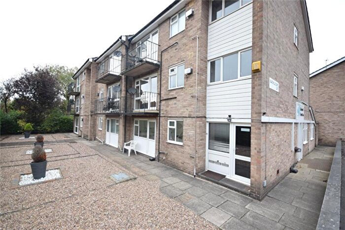 2 Bedroom Apartment To Rent In Slaid Hill Court, Leeds, West Yorkshire, LS17