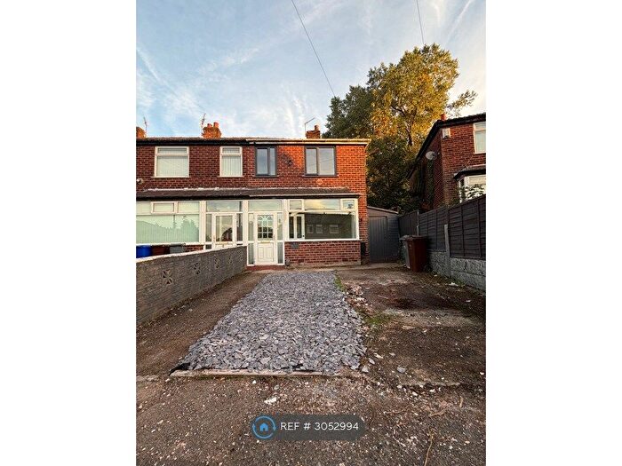 3 Bedroom End Of Terrace House To Rent In Brynorme Road, Manchester, M8