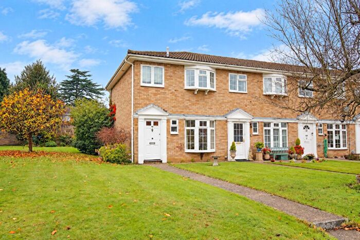 3 Bedroom Semi-Detached House To Rent In Regency Drive, West Byfleet, KT14