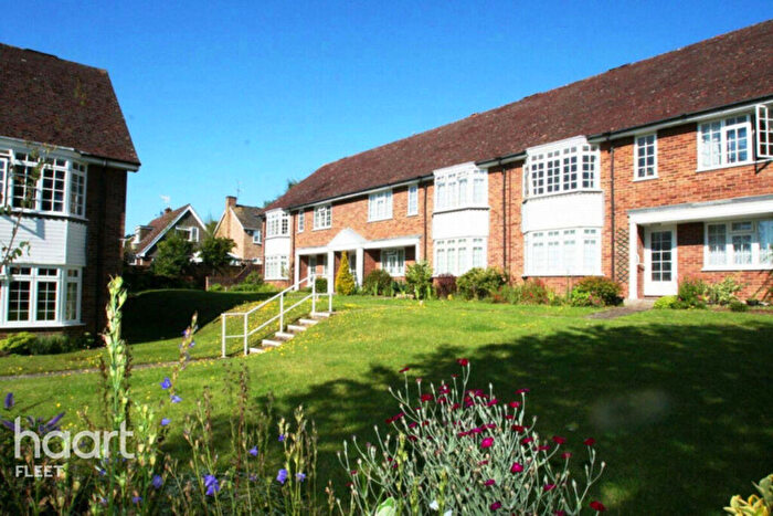 3 Bedroom Apartment To Rent In Cranbrook Court, Fleet, GU51