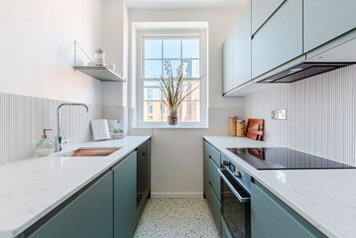 2 Bedroom Flat For Sale In Cave Street, Portland Square, Bristol, BS2